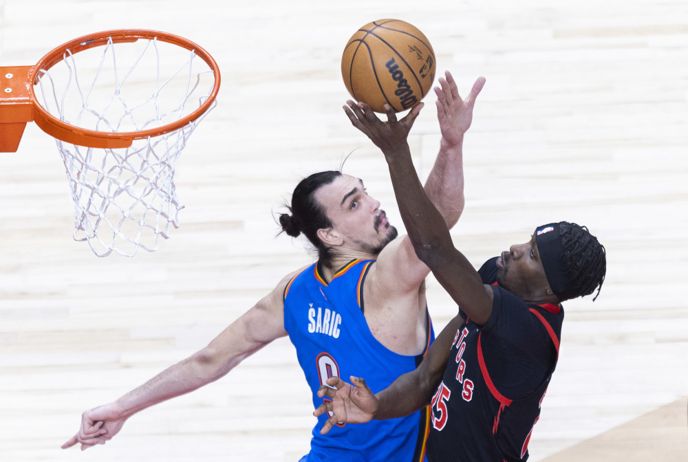 NBA球员参加慈善篮球赛，传递爱心的简单介绍