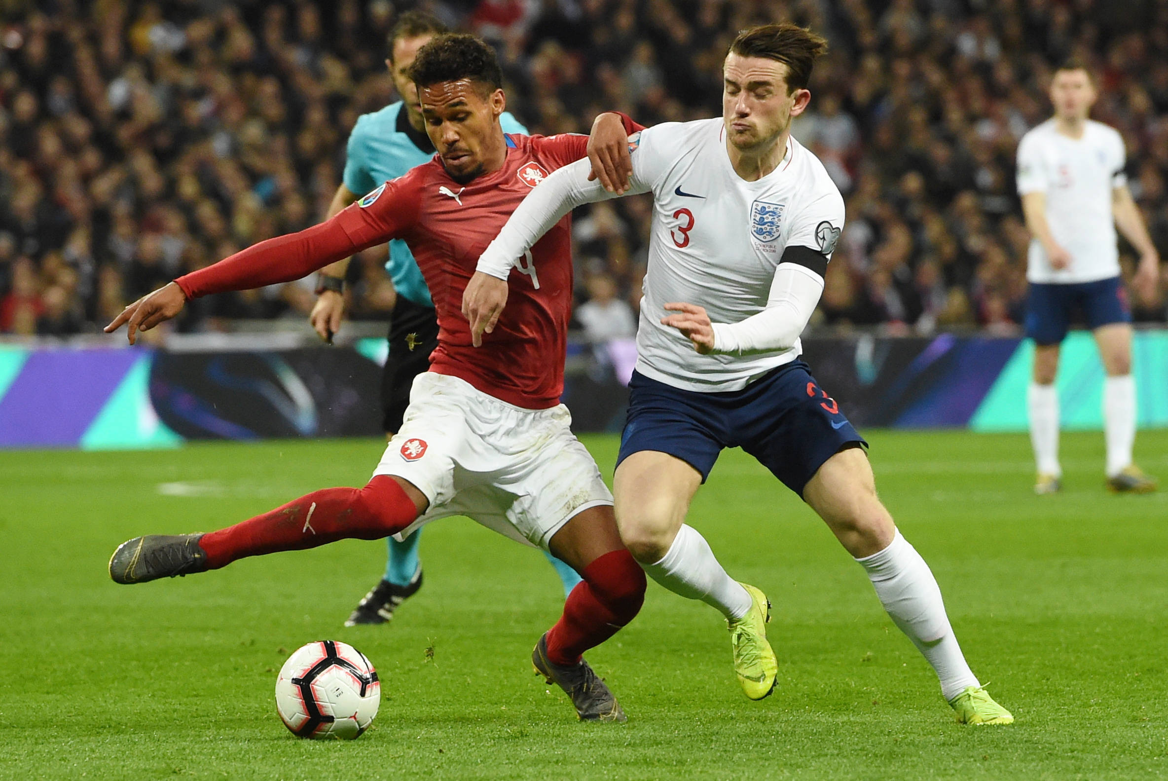 aoa体育课程-欧洲足球赛事的最新战况爆料