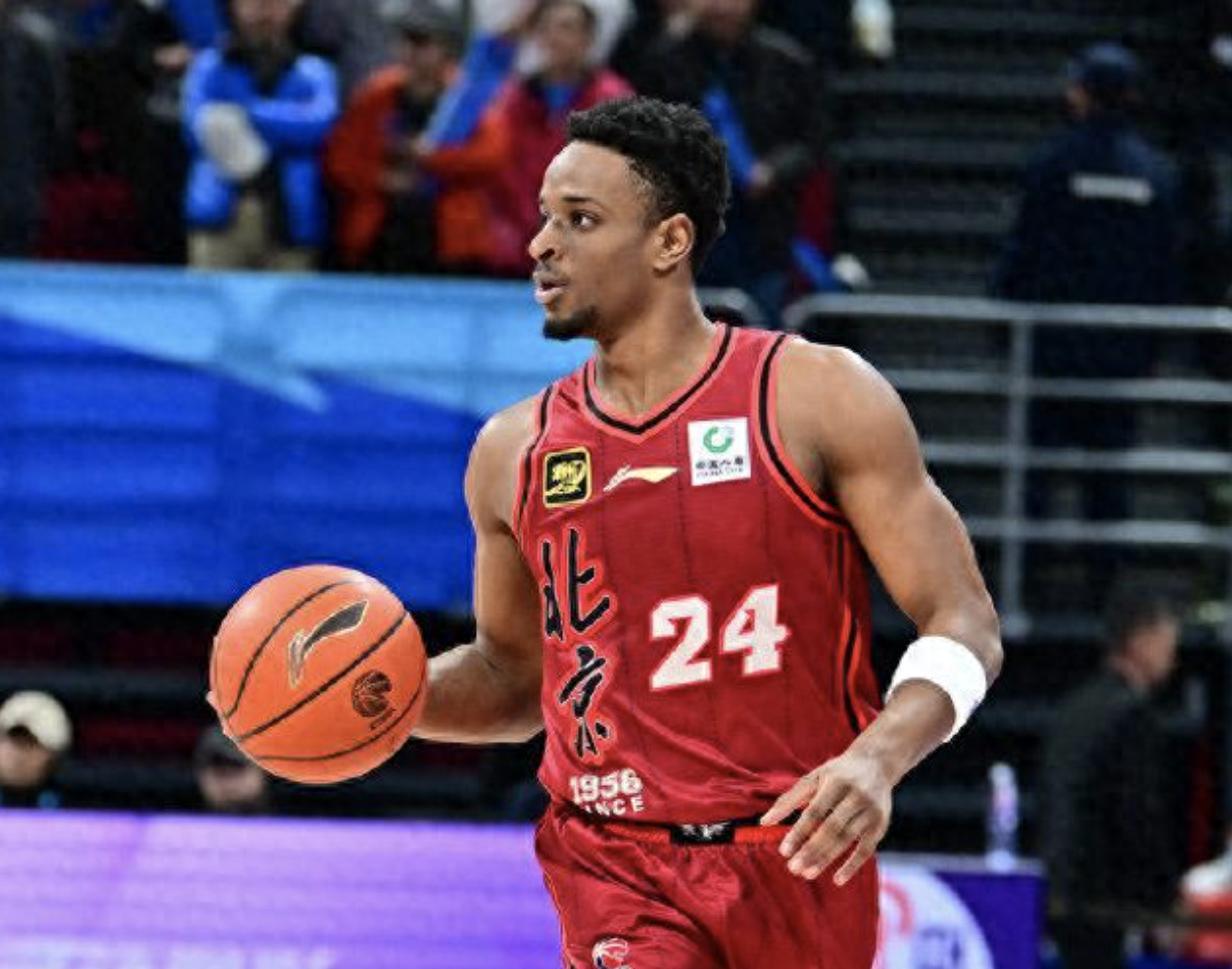 广厦队低迷状态持续，球员表现失常的简单介绍